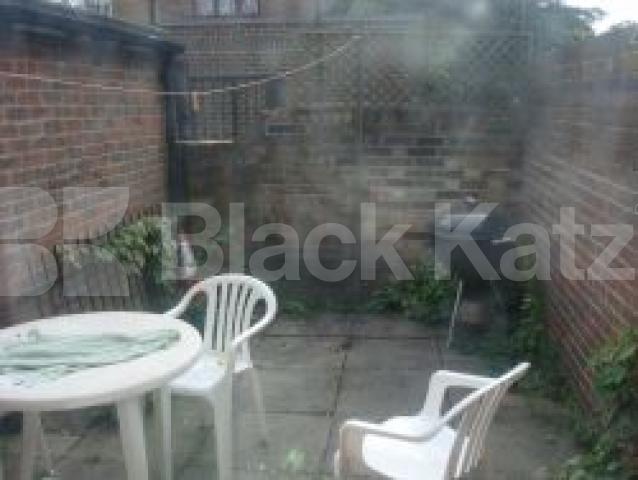 			4 Bedroom, 1 bath, 1 reception Terraced House			 Tansley Close, HOLLOWAY N7